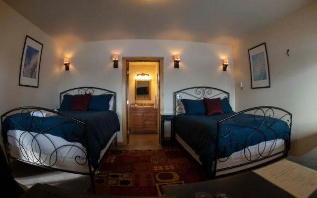 Majestic Valley Wilderness Lodge