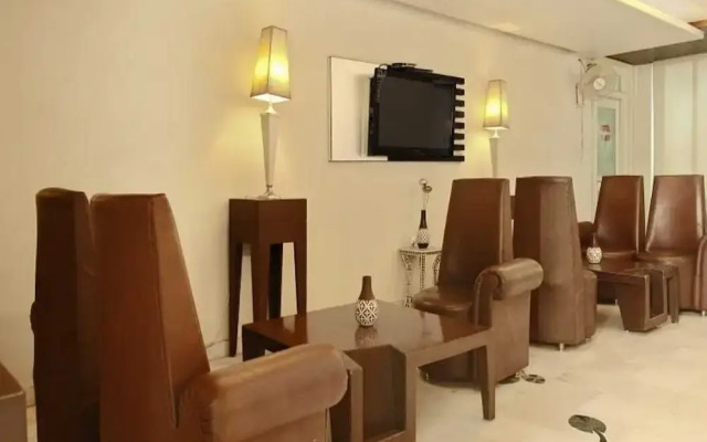 Hotel Arch Inn