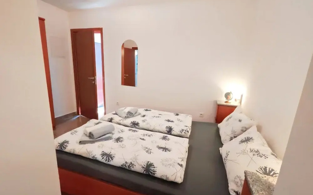 One Bedroom Apartment