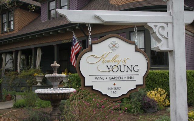 Kelley & Young Wine Garden Inn