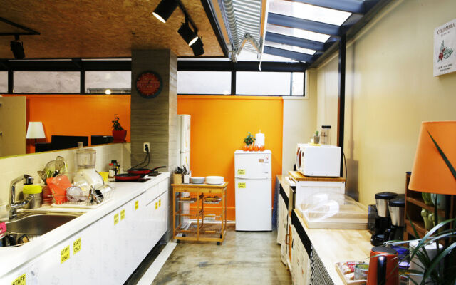 Travelers Planet Studio Type Hostel