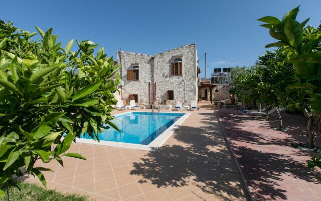Pool Villa Afroditi for 10 Persons in Margarites
