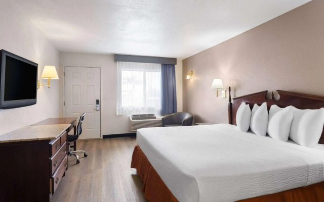 Travelodge by Wyndham Tucson AZ