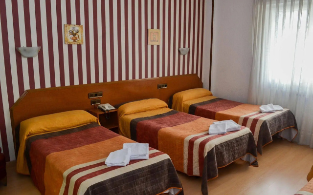 Hostal Cataluña