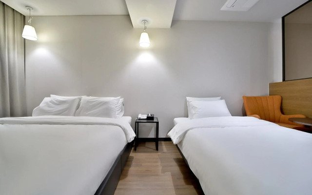 Hound Hotel Seomyeon 1st Street