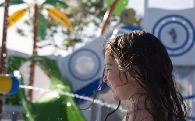 Attractive Bungalow With a Covered Terrace, Near the Beach