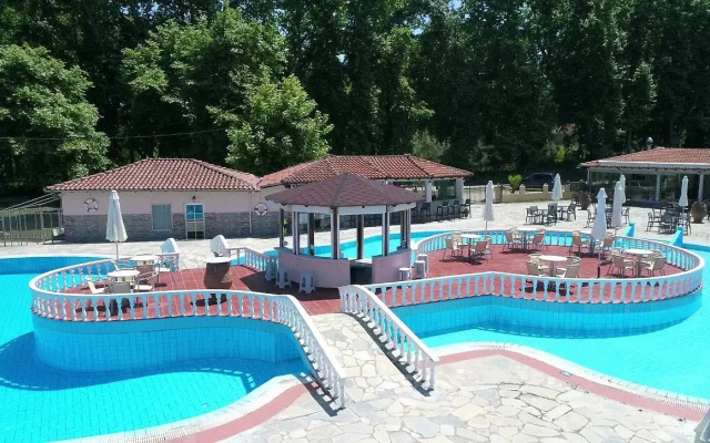 Sintrivanis Hotel
