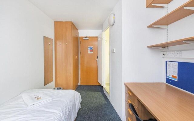 Vibrant Ensuite Rooms - HATFIELD - Hostel