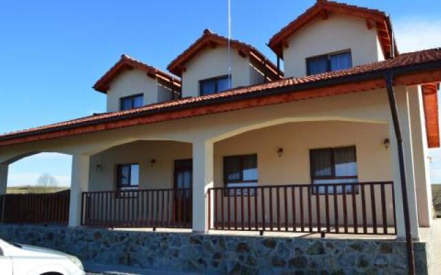 Casa Vanatorilor