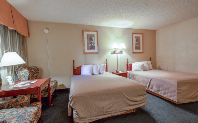 Royal Holiday Motel By Belvilla Gallup I-40