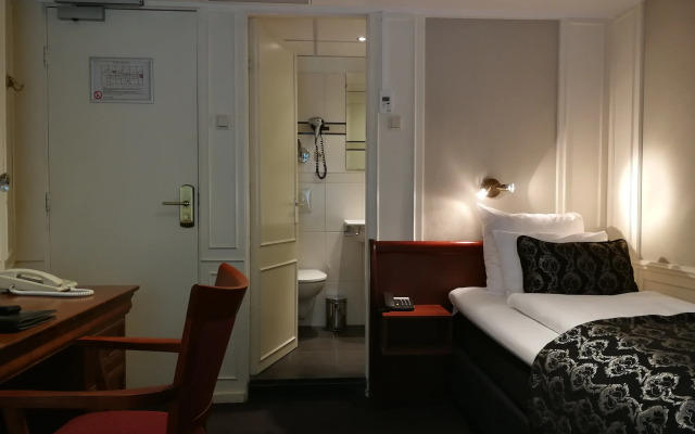 Apollofirst Boutique Hotel