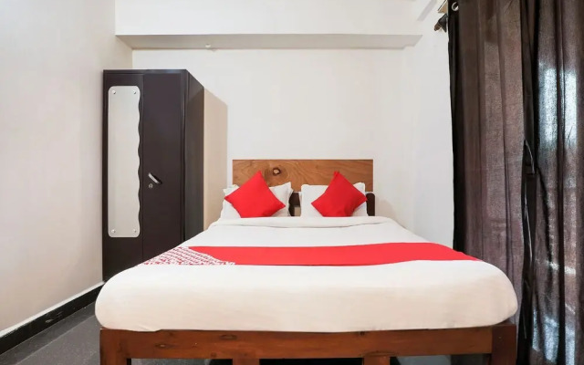 Oyo 39571 Baga Beach Comfort