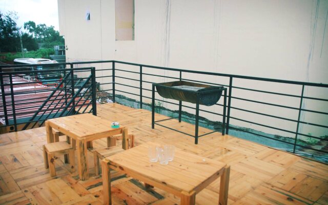 Ht Container Hostel