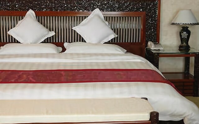 Dali Yilong Binhai Hotel