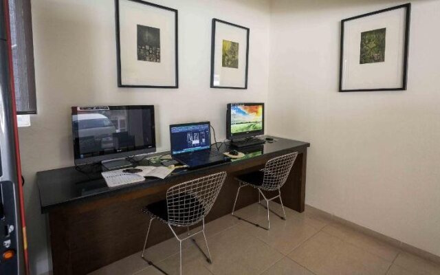 Redwood Villas Extended Stay