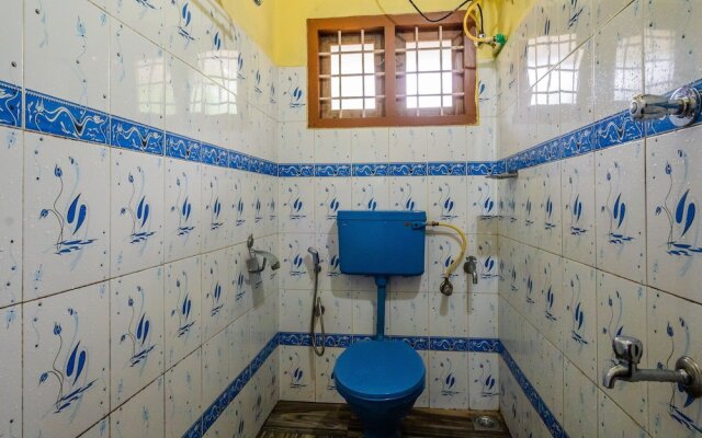 OYO 14172 Home Modern 2 BHK Palarivattam
