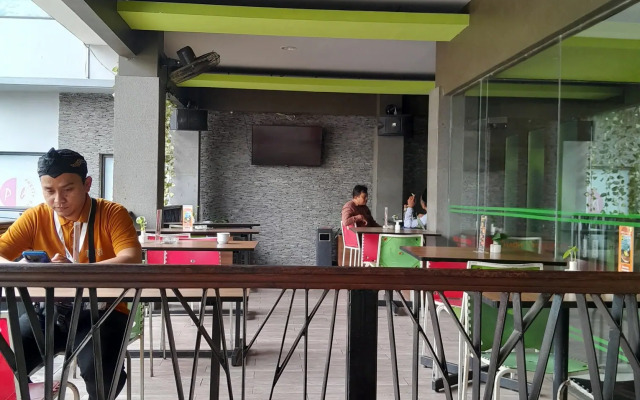 Hotel Candi Indah - Akpol Semarang