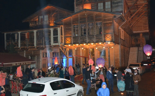 Dere Hotel