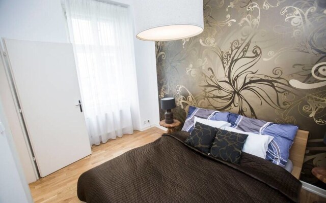 Beautiful Apartment Near Charles Bridge