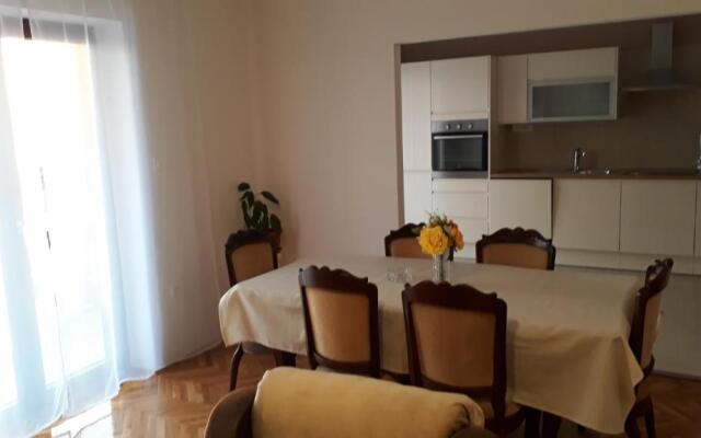 Apartments Valiza III i Apartments Valiza IV