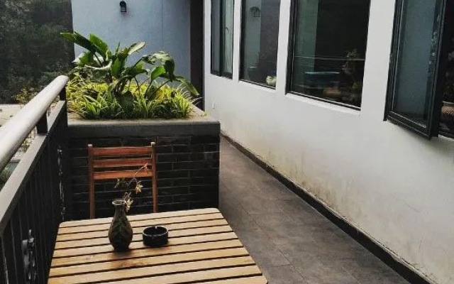 Nanshan Bieyuan Guesthouse