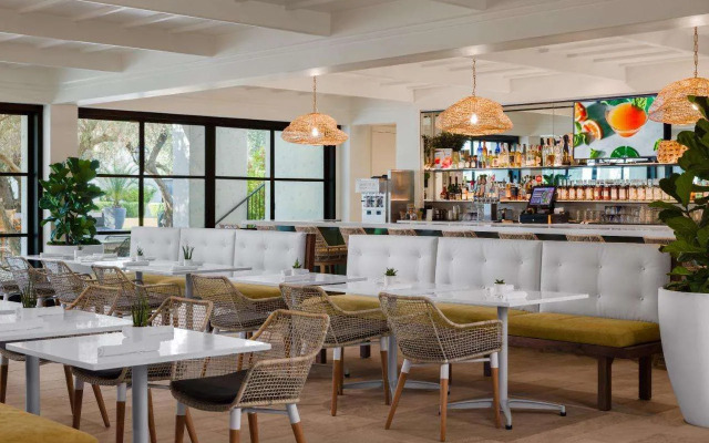 Tommy Bahama Miramonte Resort & Spa