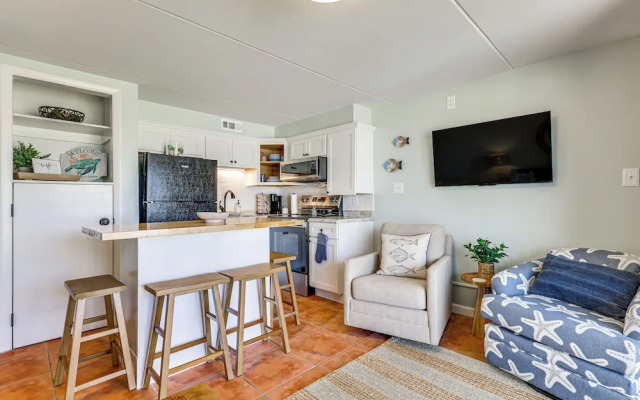 Carolina Beach Condo w/ Marina View, on Boardwalk