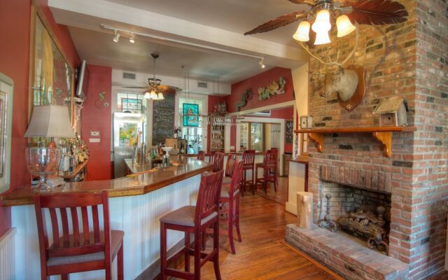 Florida House Inn