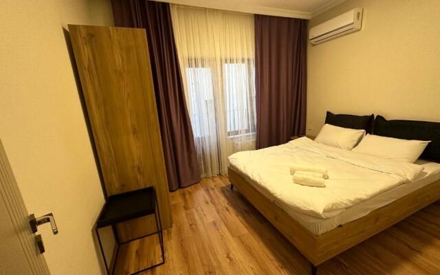 Roj Suite