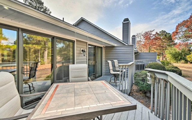 Pinehurst Gem on Golf Course & Putting Green!