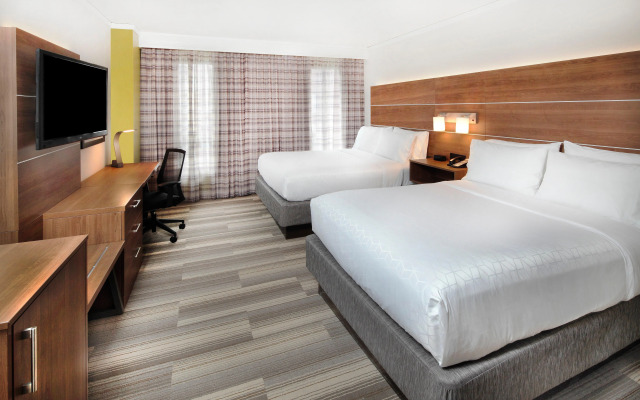 Holiday Inn Express and Suites Fisherman's Wharf by IHG