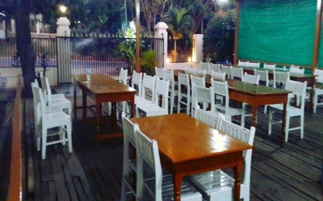 Zay Yar Thein Gi Hotel