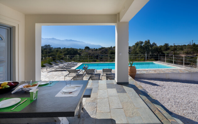 Luxury Villa with Private Pool - Totally Privacy