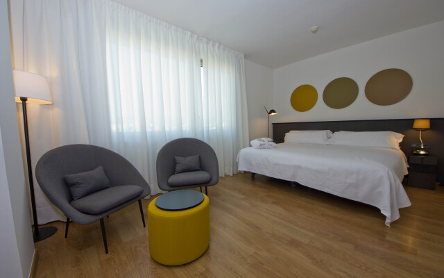 Aparthotel Atenea Valles