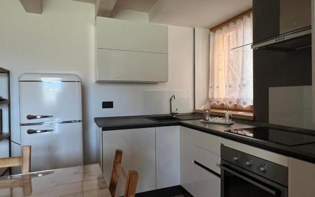 Camelot Luxury Houses Horses