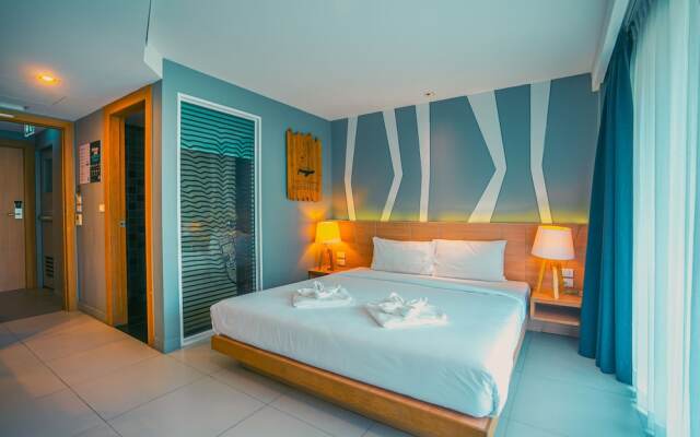 Mad Monkey Phuket