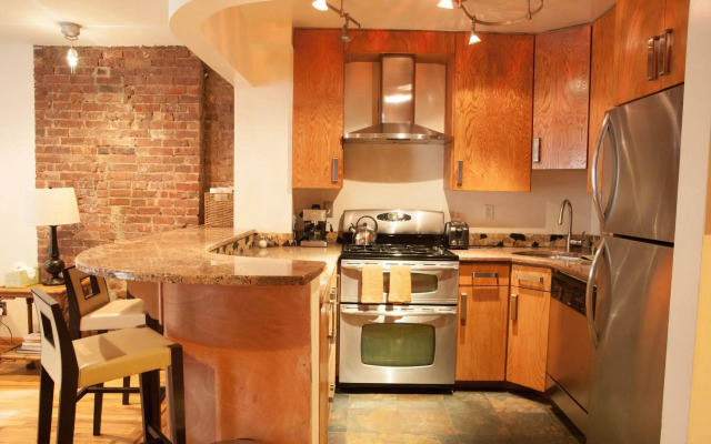 Luxury Suites Upper West Brownstone