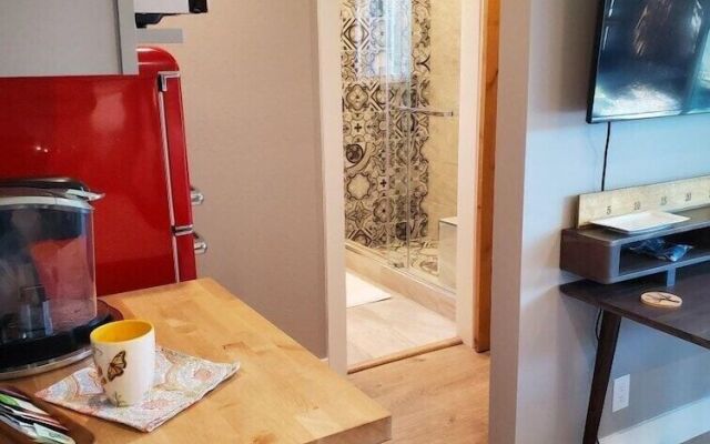 Nice Cozy Studio in Newark
