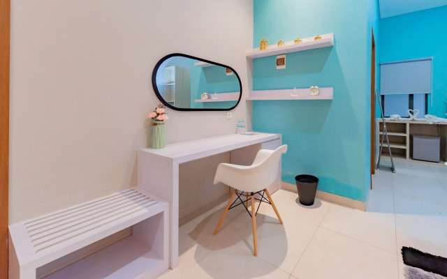 Sans Hotel Alexander Bandung