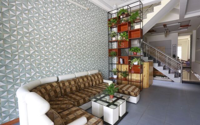 Santi Homestay DaNang