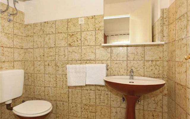 Three-Bedroom Apartment Omis with Sea view 07