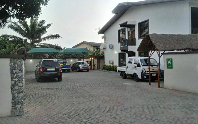 Takoradi Standard Hotel