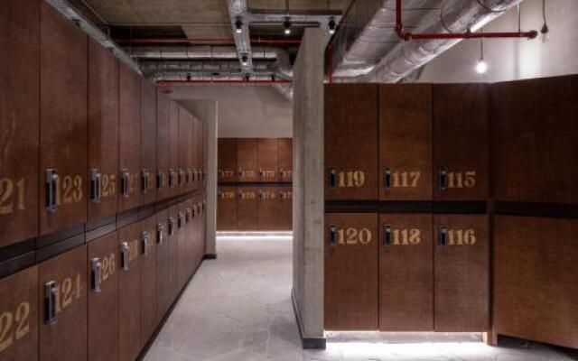 Mix Brussels (Gym & Wellness for Adults Only)