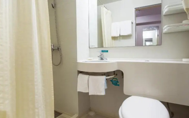 Jinjiang Inn Select Chongqing Railway Station Yangtze River View Branch