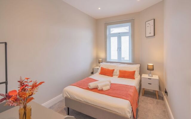 Stunning 3 Bedroom House-tottenham Stadium-parking