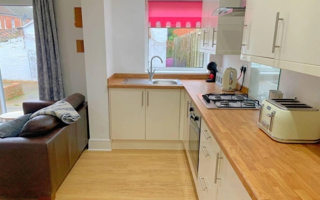 Bedford Road Garden Apartment
