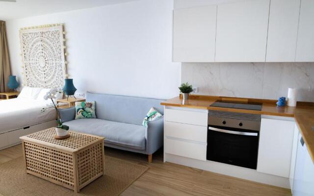 Cosy Sea View Studio FREE WIFI