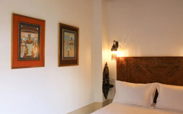 El Morocco Hotel