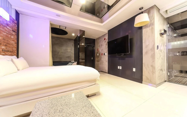 Pohang Jukdo Market 11AVENUE(11 Avenue)