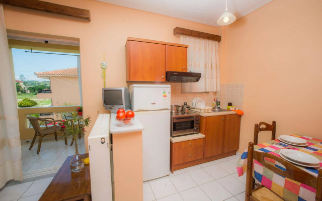 Filoxenia Studios & Apartments